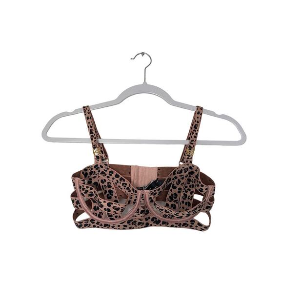 Victoria Secret Leopard Print Unlined Strappy Demi Bra - Picture 4 of 6